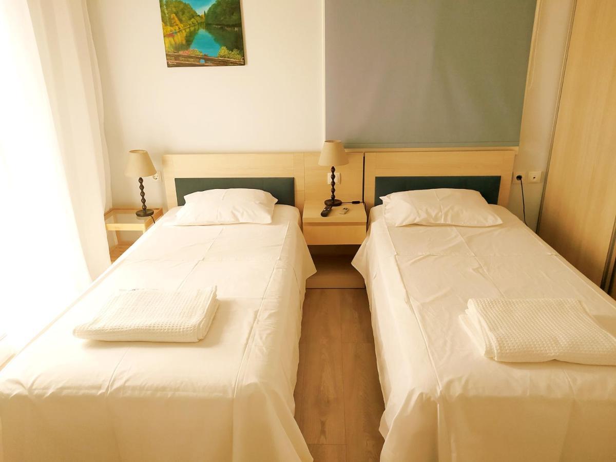Marena B&B Pogradec Bagian luar foto