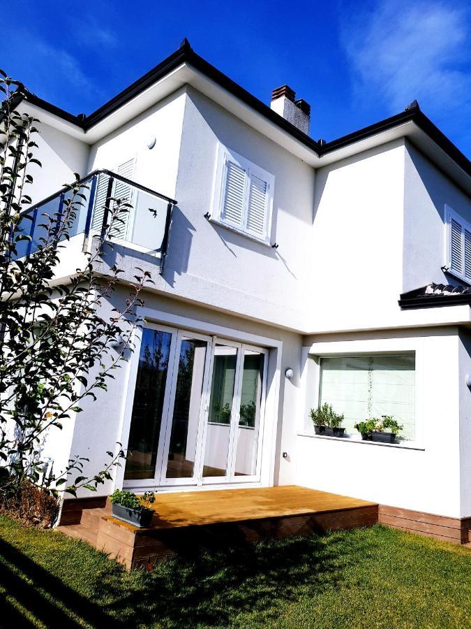 Marena B&B Pogradec Bagian luar foto
